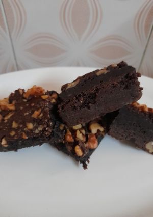 A picture of Walnut brownie❤.