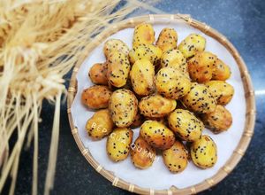 Hình của món Khoai lang kén.