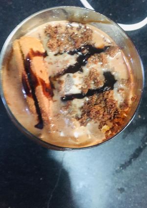 बोरबॉन मिल्क शेक (Bourbon milk shake recipe in hindi) रेसिपी मुख्य फोटो