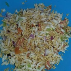 A picture of Bhujia Bhel.