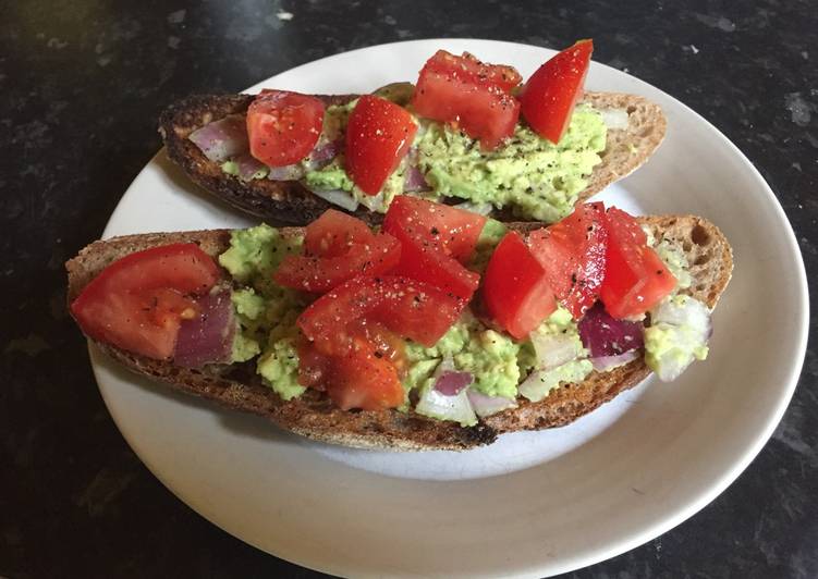 Recipe: Appetizing Avocado and tomato breakfast sandwich