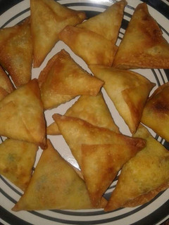 A picture of Veg Samosas #indiandish contest.