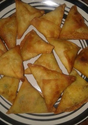 A picture of Veg Samosas #indiandish contest.