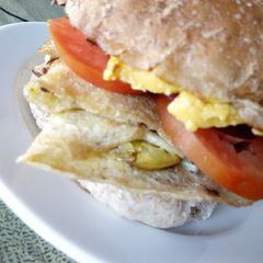 A picture of Banana omelet burger.
