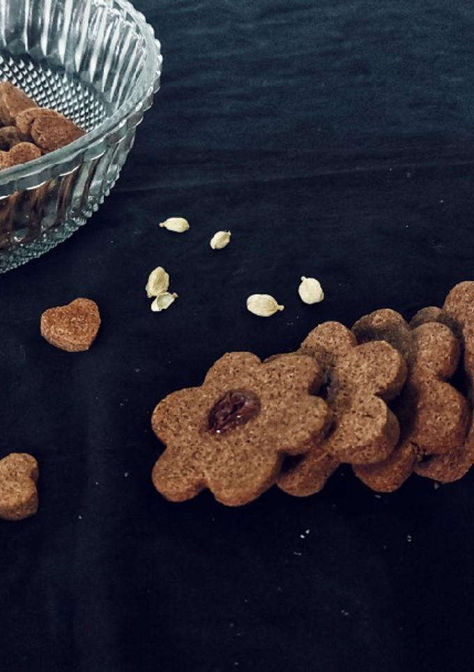 ராகி குக்கீஸ்(ragi cookies recipes in tamil) செய்முறை முக்கிய புகைப்படம்