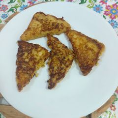 A picture of Eggs milk tossed.