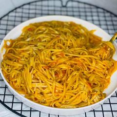 A picture of Local spaghetti (taliyar Hausa).