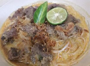 Foto resep Bihun siram kuah kari sapi