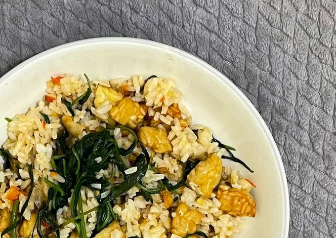 Kale Fried Rice with Tempeh - Nasi Goreng Kangkung Tempe (Vegan Friendly)