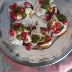 A picture of Besan papdi chat.