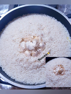 عکسی از دستور دم کردن برنج با سیر🍚