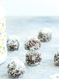 A picture of Coconut Cacao Bliss Balls.