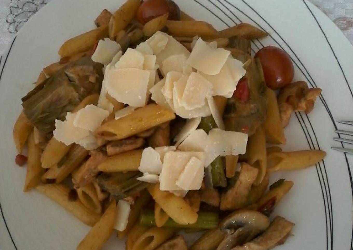 Penne con verduras y toque de soja