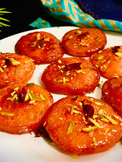 A picture of Orange Malpua.