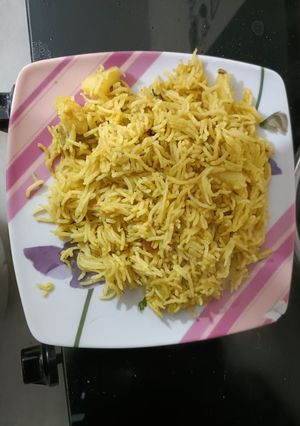नमकीन पुलाव (namkeen pulao recipe in Hindi) रेसिपी मुख्य फोटो