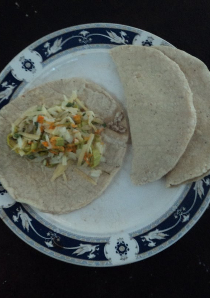 Una foto de Quesadilla asada de flor de calabaza
