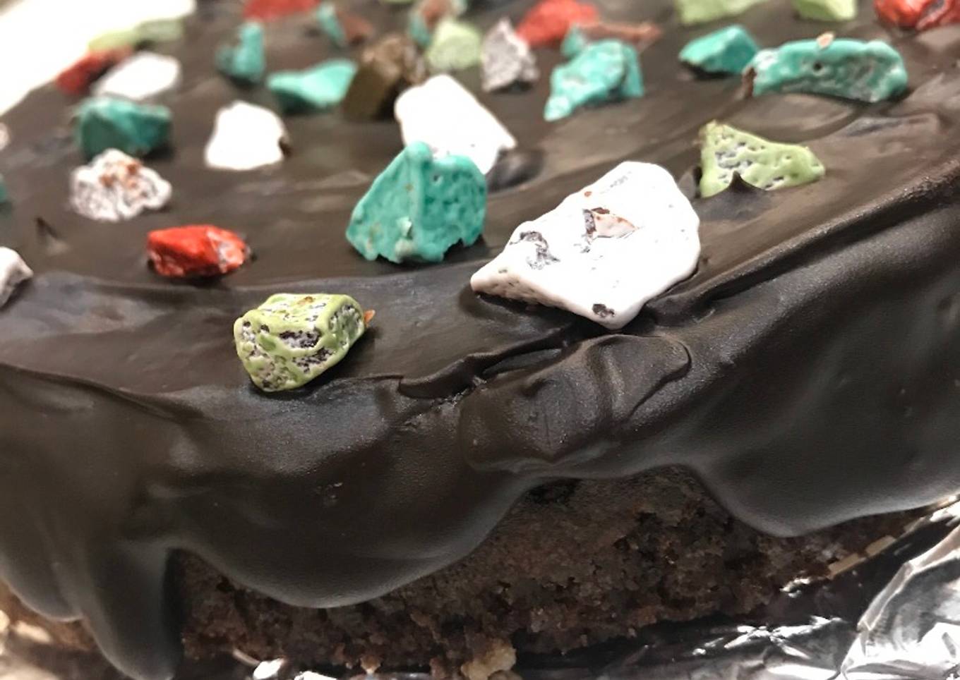 Chocolate ganache cake with chocolate stones
<br />#chocolate