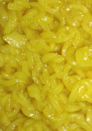 A picture of 2 minute maggi.