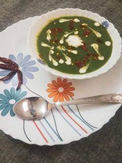 A picture of Spinach soup.