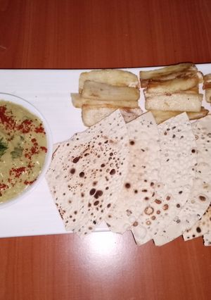 A picture of Avocado dip🥑🌶️.