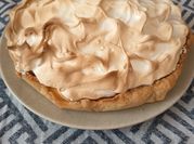 Una foto de tarta de limon