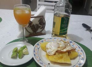 Una foto de Yuca con huevo.
