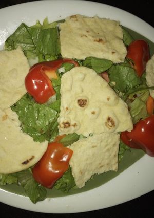 A picture of Fartoush salad.