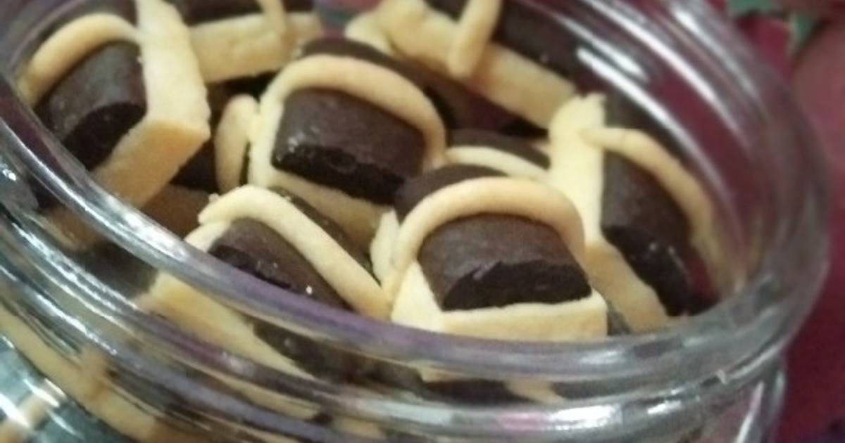 Resep Kue Kering Stik Cokelat Oleh Yully Purnamasari Cookpad