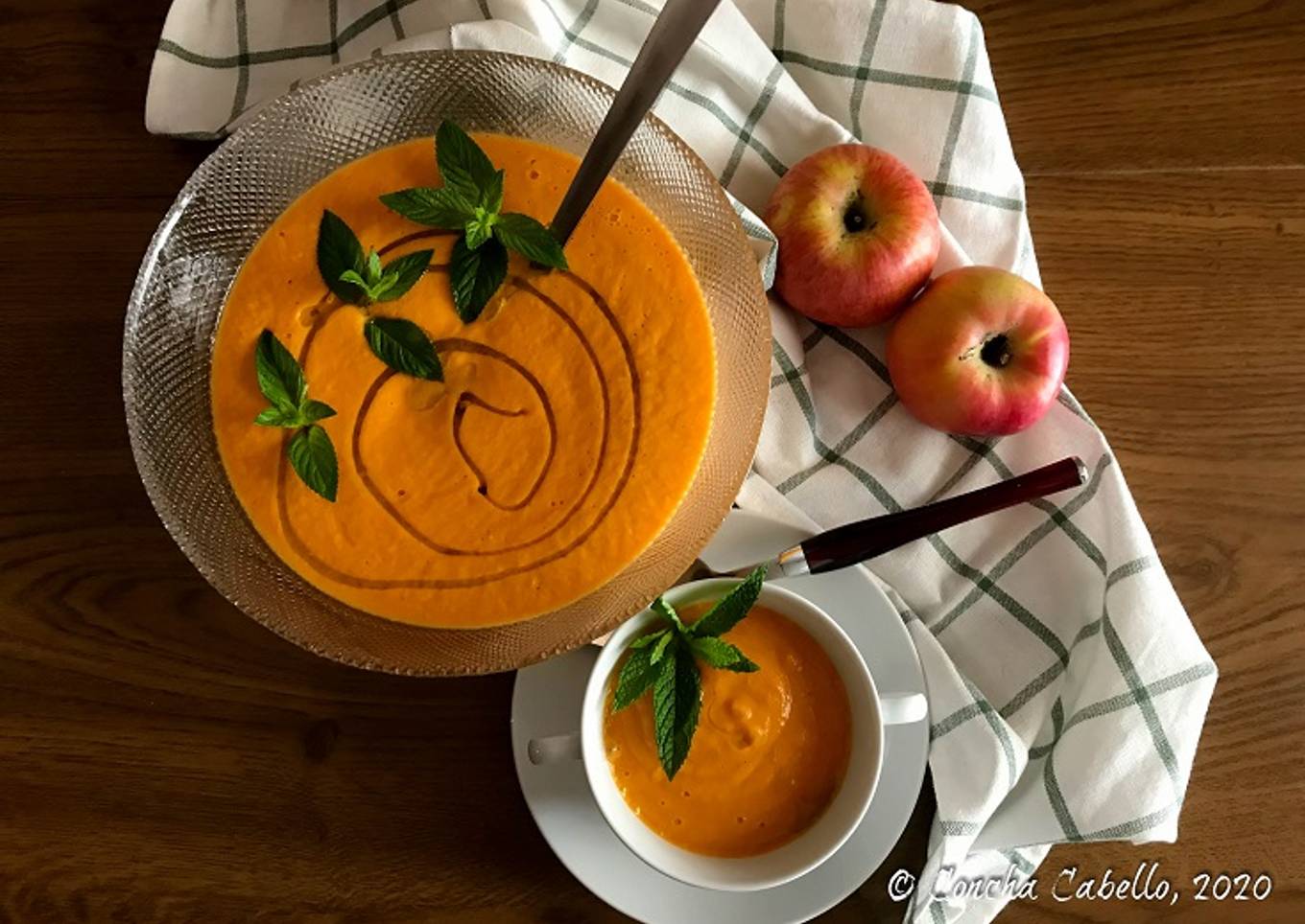 Salmorejo de manzana y zanahoria