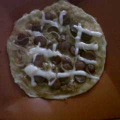 A picture of Piza maning.