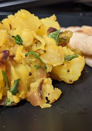 A picture of Batata sabji.