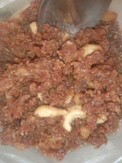 गाजर का हलवा (gajar ka halwa recipe in Hindi) रेसिपी मुख्य फोटो