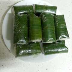 รูปของ Lemper isi ayam
