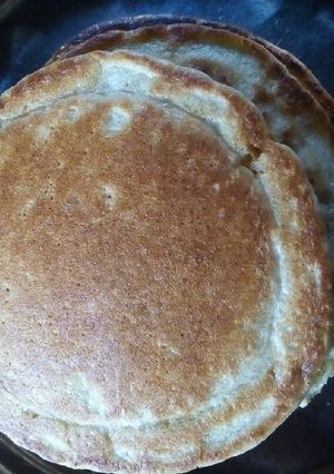 A picture of Southern fried cornbread.