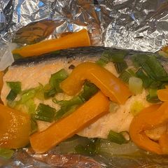A picture of Salmon in Foil.