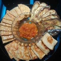 รูปของ Tahu Tempe Terong Panggang + Sambel Bawang (no oil, no salt)