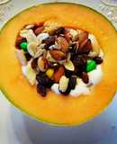 Melón con nieve y frutas secas