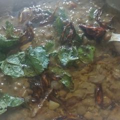 A picture of Black masoor daal.