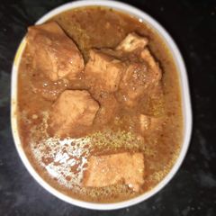 A picture of Shahi paneer.
