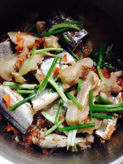 Hình của món Cá thu nhật kho cà chua & tai heo.