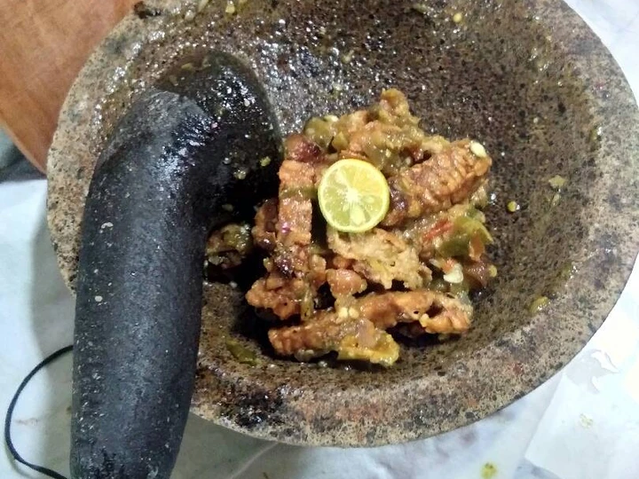 Langkah Mudah untuk Menyiapkan Resep 4 - Tempe penyet Sambel ijo yang Sempurna Anti Ribet, Bisa Manjain Lidah