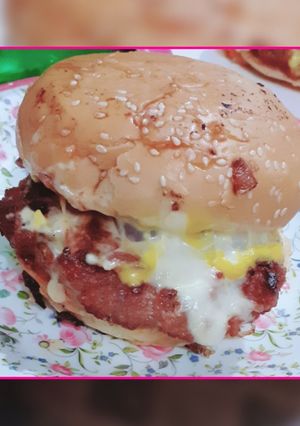 A picture of Beef cheese burger.