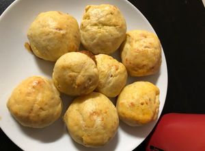 Una foto de Pancitos de queso, pimienta y orégano