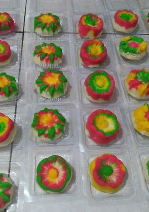 Foto resep Bolu kukus bunga warna warni
