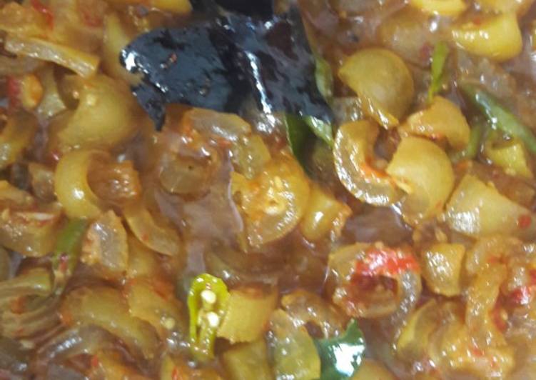 Sambel goreng kikil/cecek