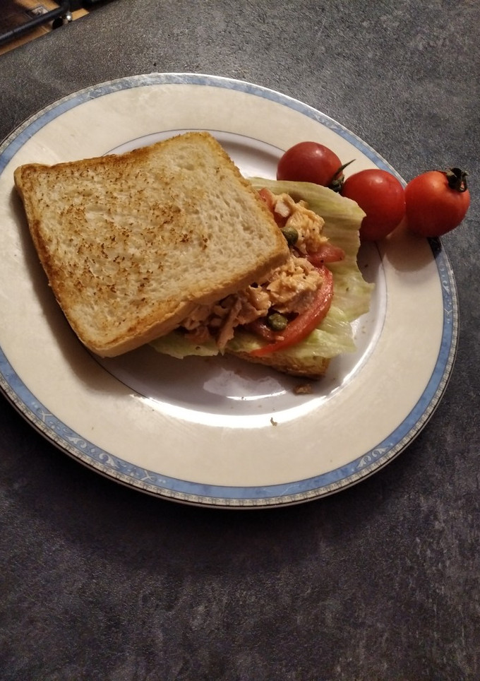 Una foto de Sándwich de salmón