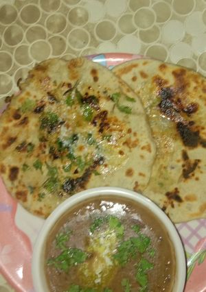 A picture of Amiritsri kulcha.