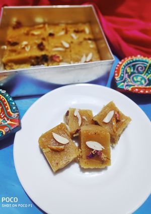 A picture of Sooji Burfi.