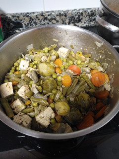 Una foto de Menestra con tofu