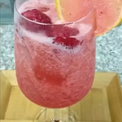 A picture of Raspberry 🍋 lemonade.